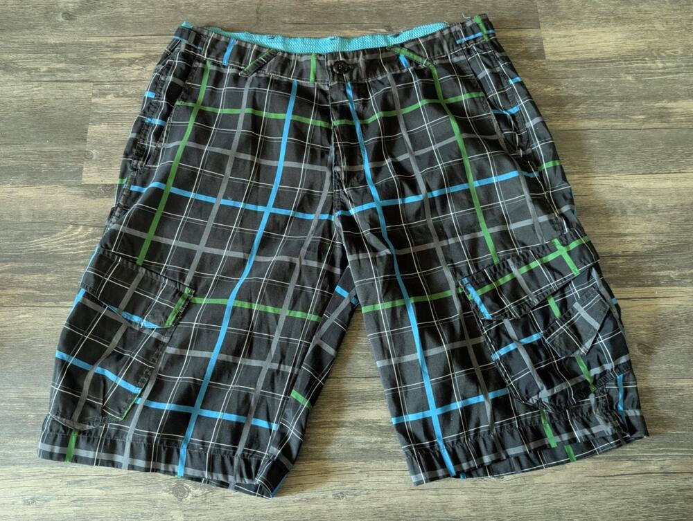 Men's Rue 21 Carbon Black Aqua Blue Green Plaid Board Shorts Swim Trunks Size 34